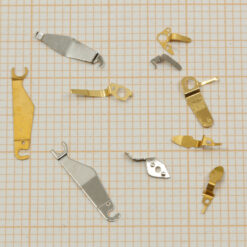 10x Batteriebügel und 100x SchraubenHalte Bügel, battery clamp spring and screw – Bild 4