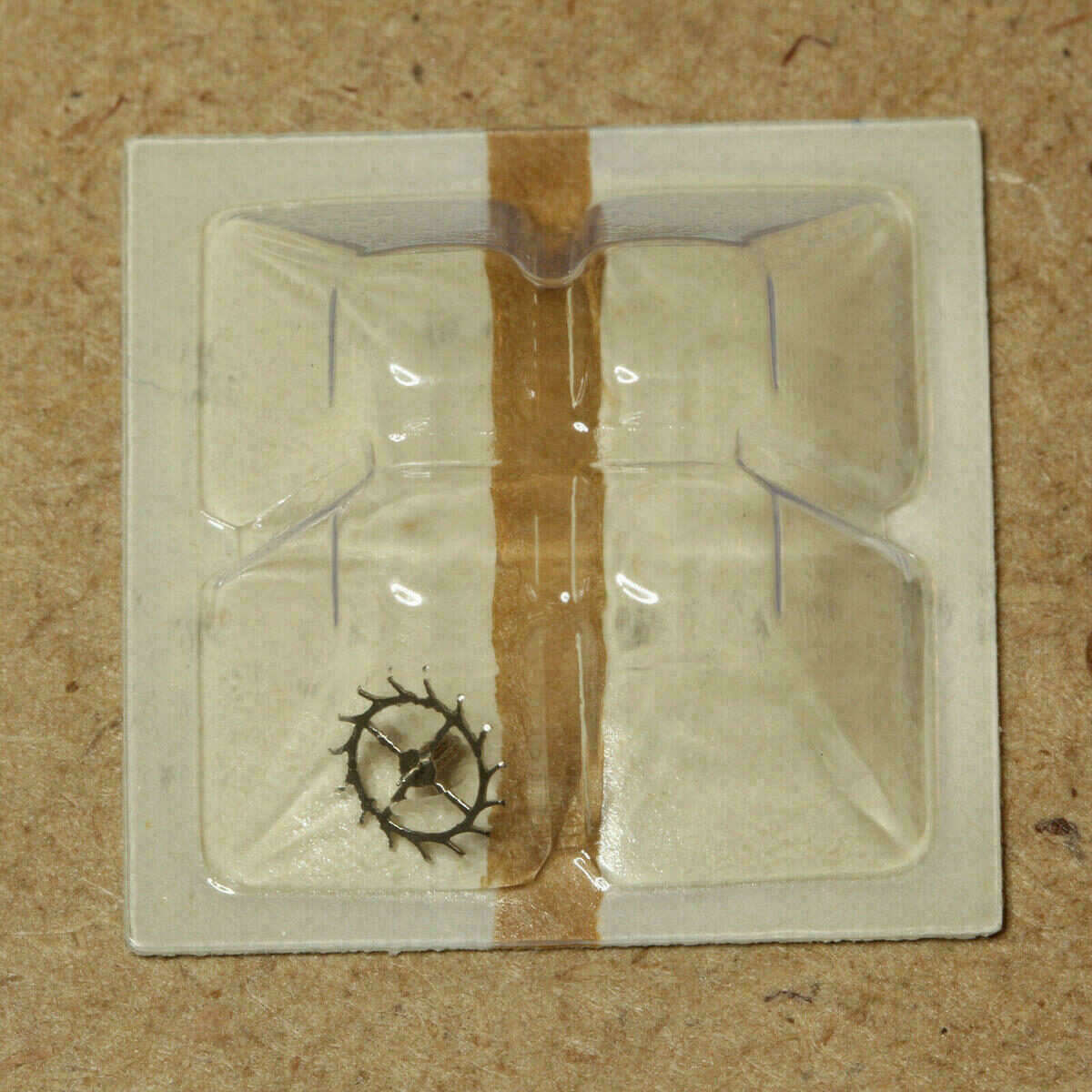 Roue d’échappement Junghans 693.10 Part 705 – NOS – image 2
