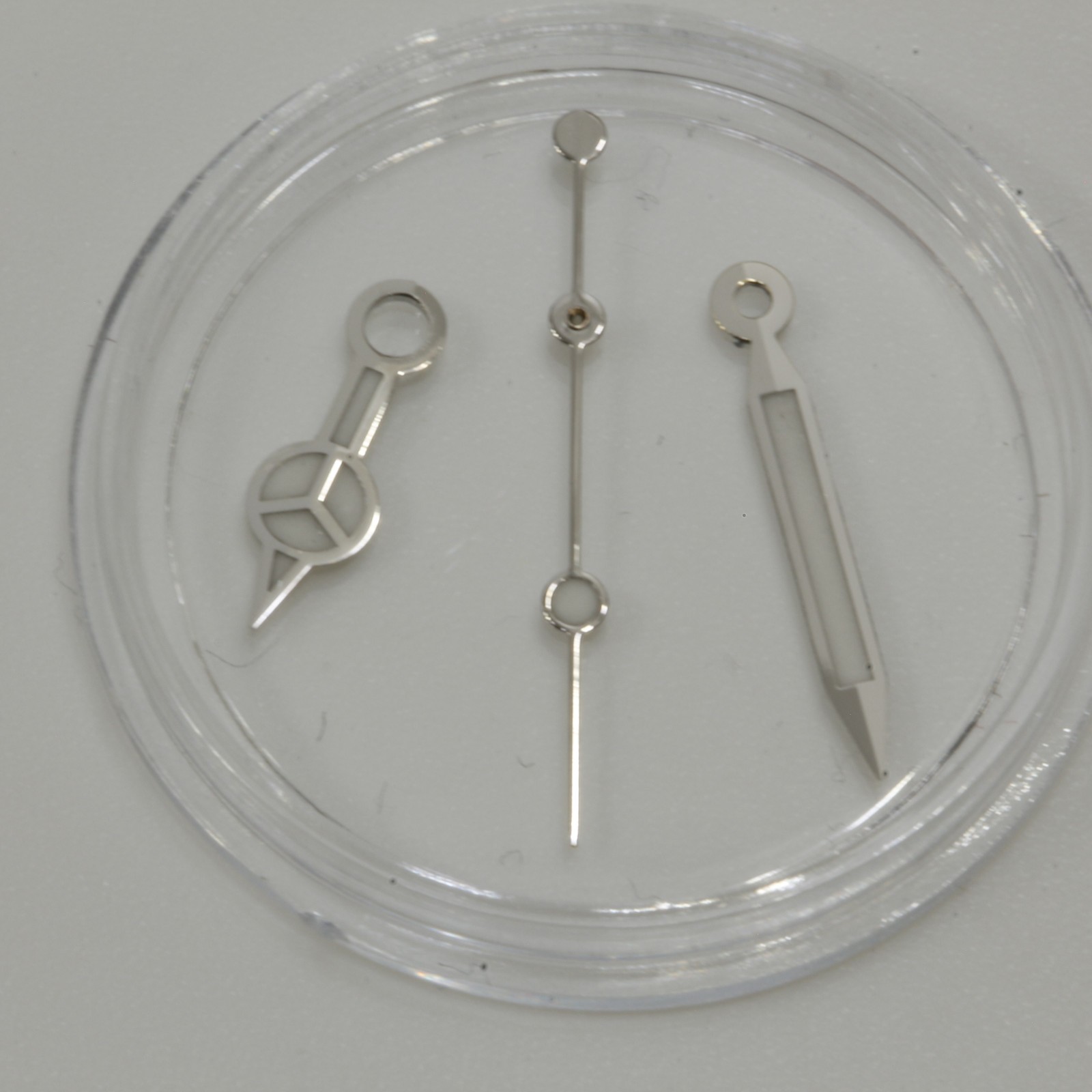 Jeu d’aiguilles Mercedes ETA 2824-2 – 8/12/12,5 mm – BGW9 Grade A – image 4