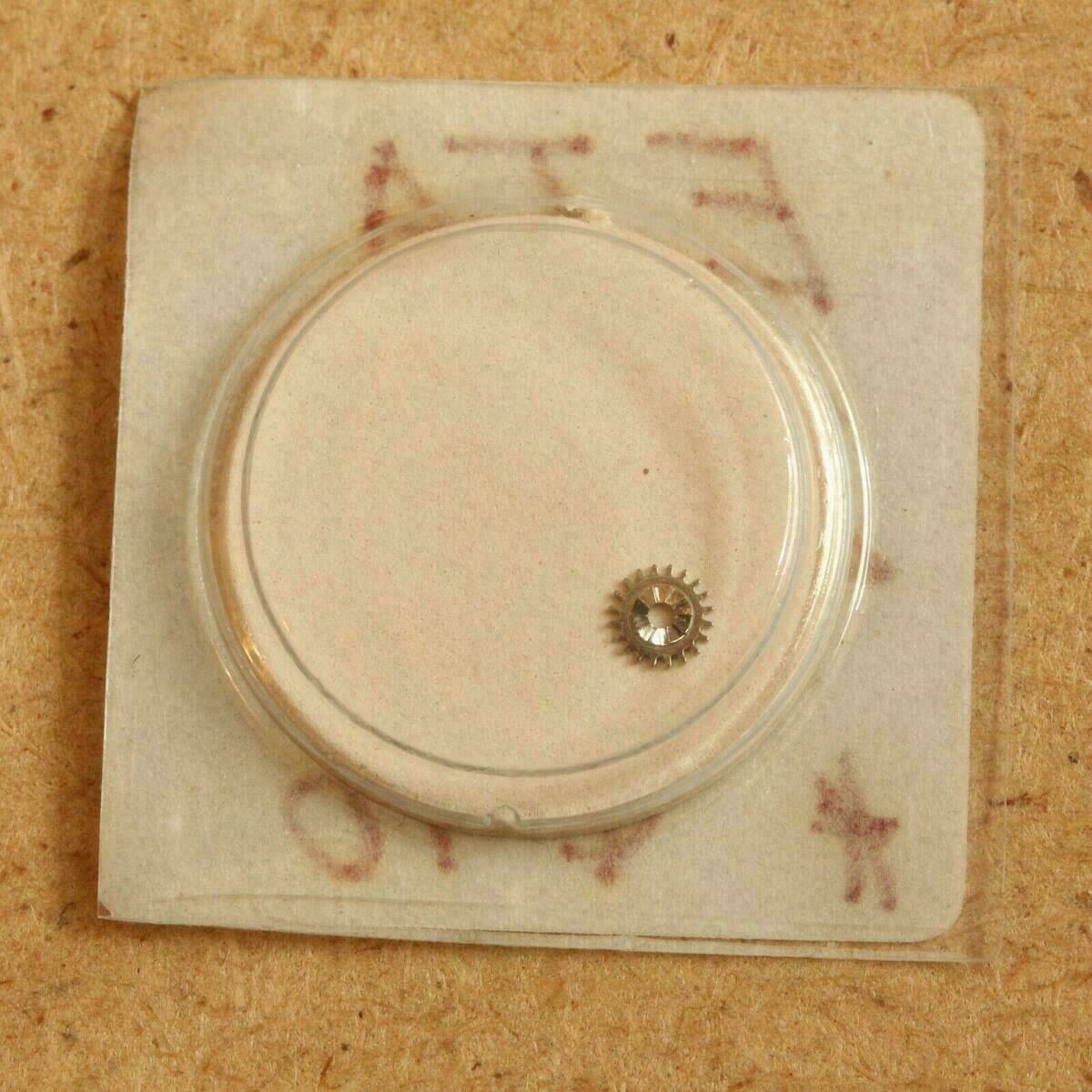 Winding Pinion Part 410 for ETA 2365, ETA 2369 – NOS – image 2