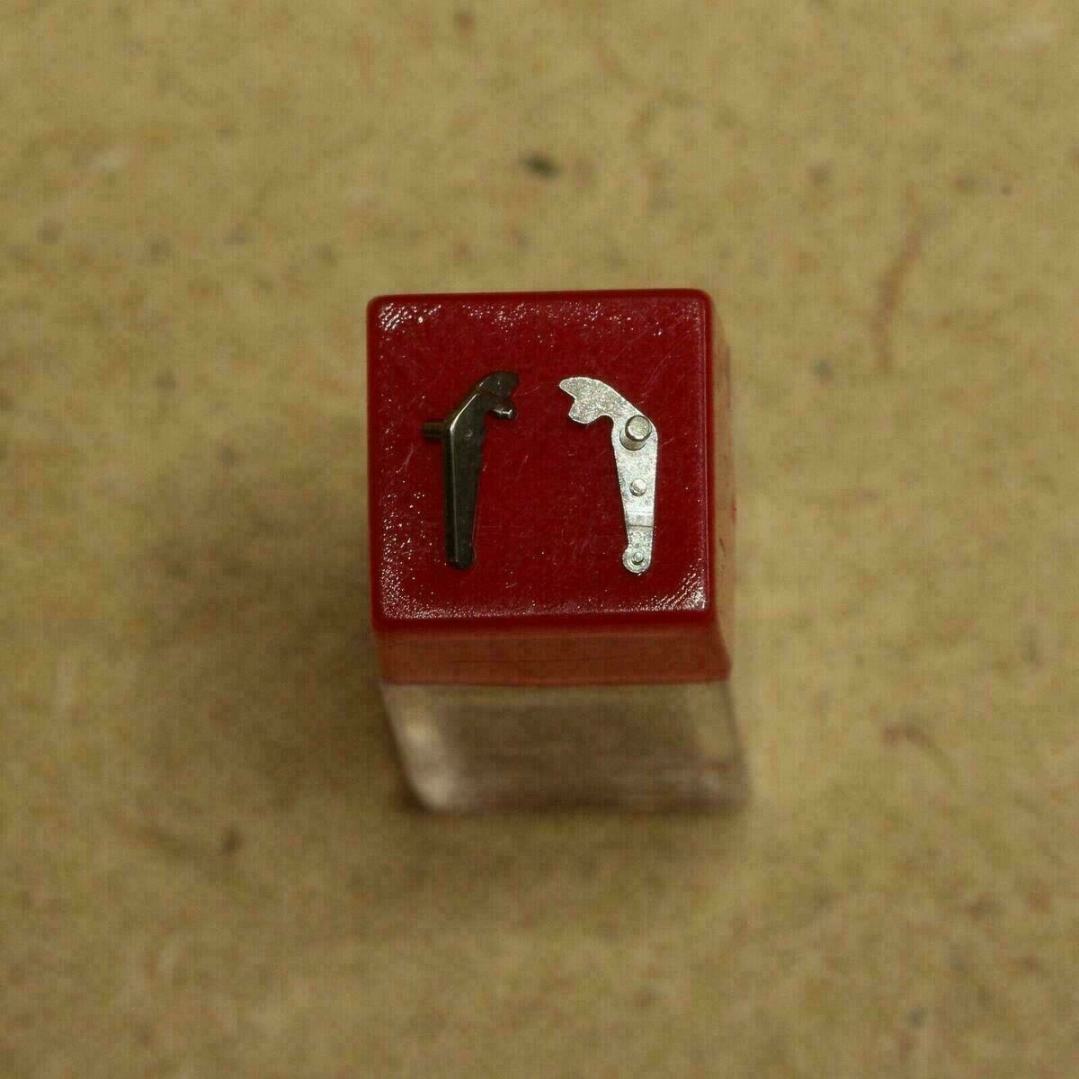 Setting Lever for ETA 944.111, 944.011 - 944.131 – Part 443/1 – NOS – image 3